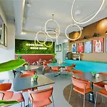 Ibis Styles Centre 考纳斯