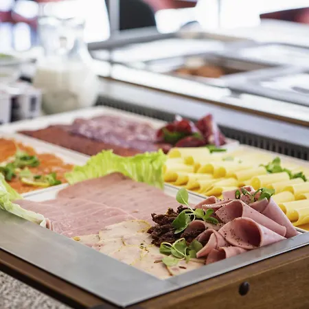 Ibis Styles Centre 3*