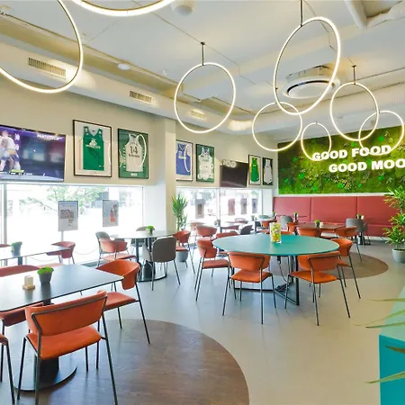 Ibis Styles Centre 3*