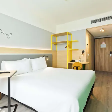 Ibis Styles Centre كاوناس