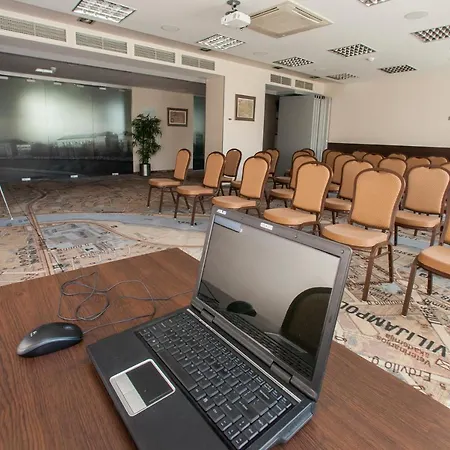 Ibis Styles Centre Szálloda Kaunas