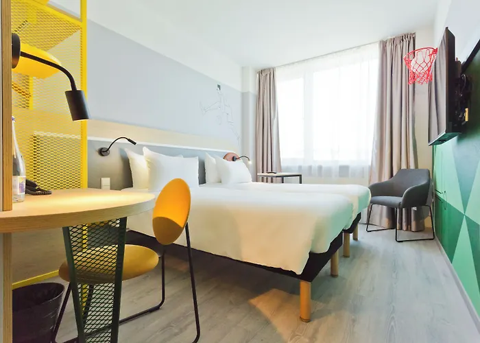 Otel Ibis Styles Centre 3*
